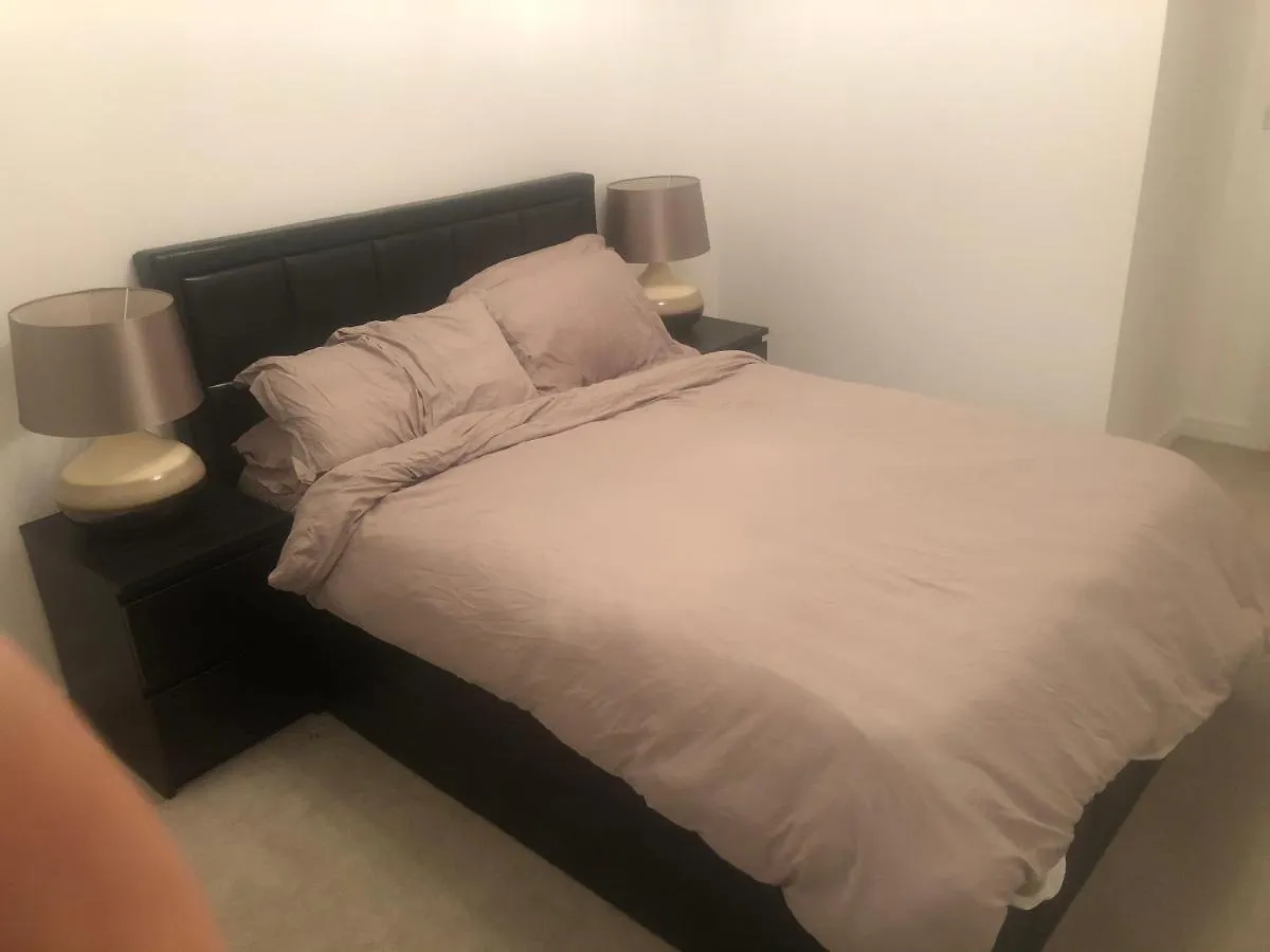 Homestay Spare Room At Dalton House Thamesmead