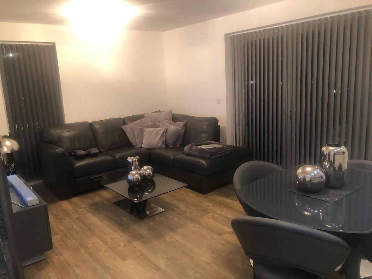 Spare Room At Dalton House contacts